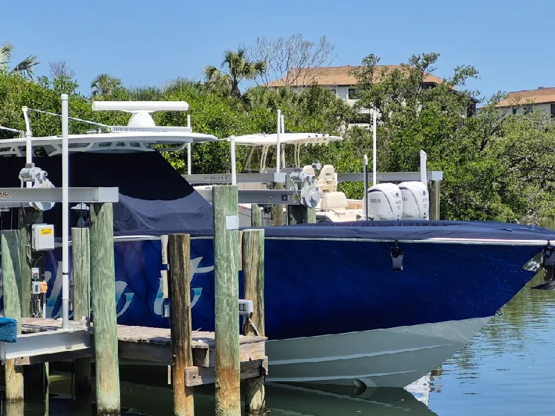 Covers - 42 Yellowfin — canvas & upholstery work by the Boat Guys